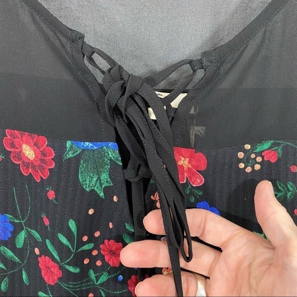 ENTRO - FLORAL BELL SLEEVE MINIDRESS - NWT - SIZE SMALL - STYLE D8756 - B12 - Picture 8 of 12